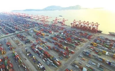 文匯報(bào) 構(gòu)建開放型經(jīng)濟(jì)新體制的 試驗(yàn)田 口述實(shí)錄 從上海外高橋保稅區(qū)到中國 上海 自由貿(mào)易試驗(yàn)區(qū)